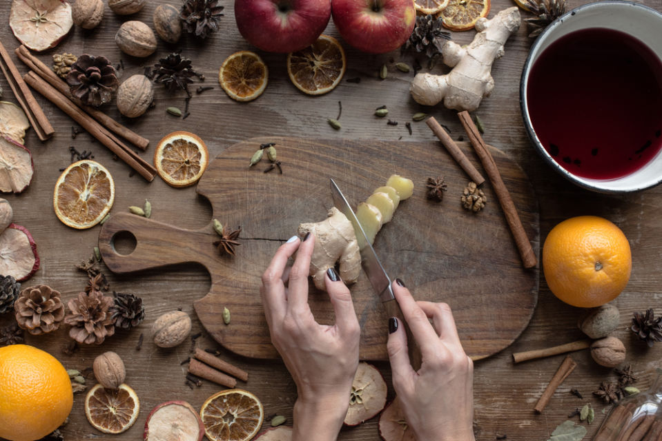 Resep Minuman Jahe dan Cengkeh yang Siap Hangatkanmu Saat Hujan, Selamat Tinggal Kedinginan!