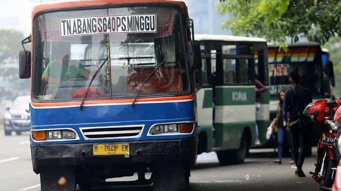 Meski Selalu Bikin Ngeri, Pengalaman Naik Metromini Selalu Sukses Bikin Bernostalgia. Membekas!