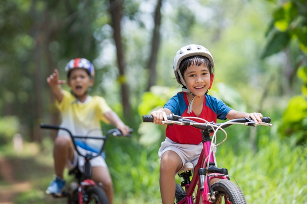 Dari Pagi Hingga Petang, Ini 12 Pilihan Aktivitas Seru Bersama Anak yang Bisa Dicoba!