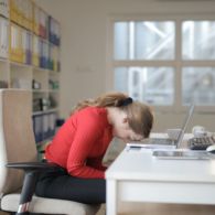 Sukses Dicapai dengan Lembur dan Kurang Tidur itu Omong Kosong. Tidur Cukup Justru jadi Kunci Utama