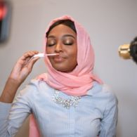 4 Alasan Mutlak Kenapa Kamu Harus Mulai Mengandalkan Lip Gloss di Banding Lip Matte. Wajib Baca!