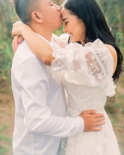 10 Potret Pre-wedding Vicky Prasetyo-Kalina Ocktaranny. Mesra di Hutan sampai Jadi Gladiator Cinta