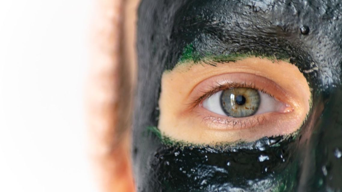 5 Manfaat Masker Spirulina Selain Usir Jerawat. Klorofilnya Bikin Kulit Kencang dan Awet Muda