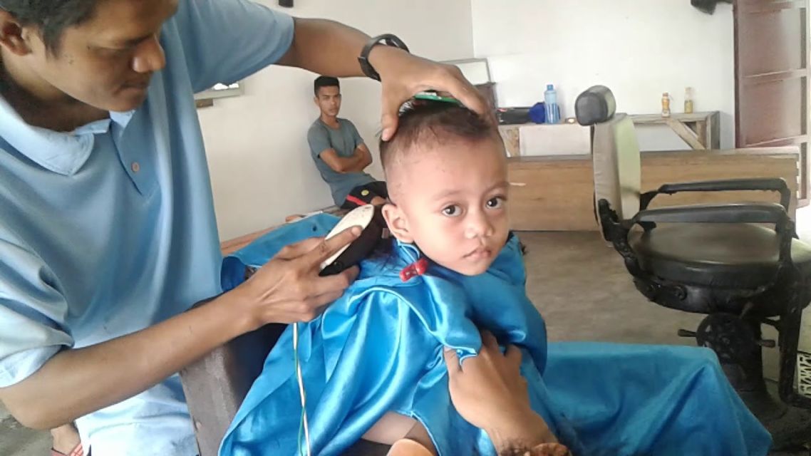 Nostalgia Uniknya Trik Tempat Potong Rambut Khusus Anak-Anak. Legend Banget nih!