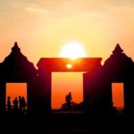 Permai yang Tersembunyi di Atas Bukit, Candi Ratu Boko