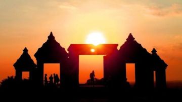 Permai yang Tersembunyi di Atas Bukit, Candi Ratu Boko