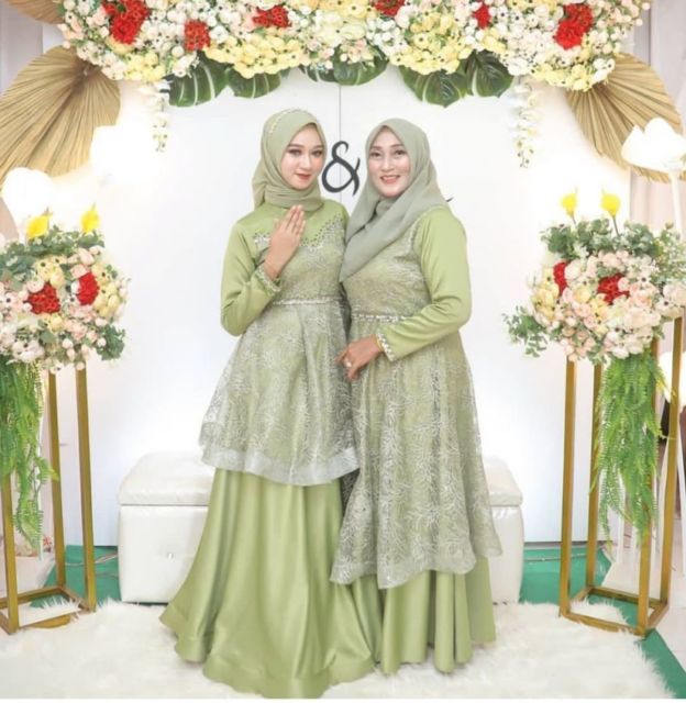 kebaya hijau olive