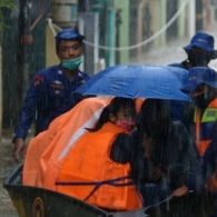 Selain Curah Hujan Lokal Tinggi, Hal ini Juga Jadi Penyebab Banjir Landa Jabodetabek. Stay Safe!