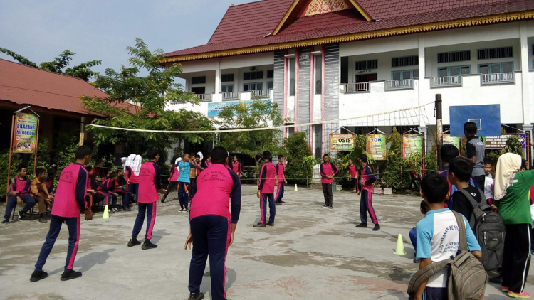 Nggak Enaknya Anak Sekolah Zaman Sekarang, Nggak Paham Gimana Serunya Momen Class Meeting