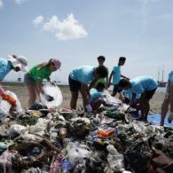 6 Langkah untuk Mengurangi Sampah di Sekitar. Nggak Cukup Buang pada Tempatnya