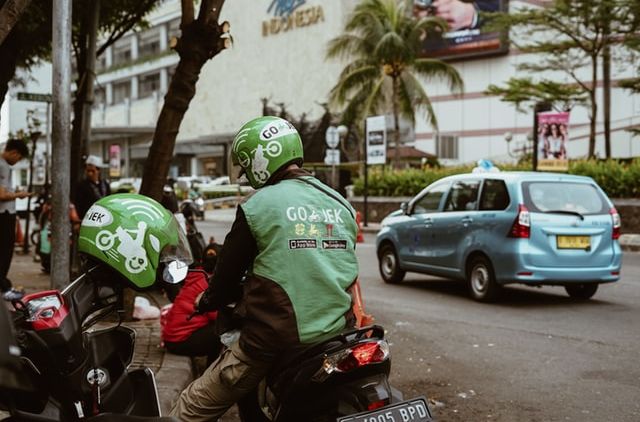 Jangan Hanya Melihat Dari Apa yang Terlihat, Dan (juga) Jangan Mudah Menyimpulkan Dari Apa yang Terlihat