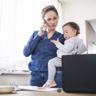 Meski Remeh, 9 Hal Ini Jelas Dirindukan para Ibu Bekerja yang WFH. Ah, Melow!