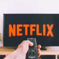 Usir Rasa Bosanmu Dengan Rekomendasi 6 Serial Netflix Terbaru 2021