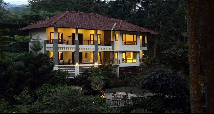 Serunya Berakhir Pekan di Villa Plataran Puncak. Lingkungannya Asri Sekaligus Menenangkan