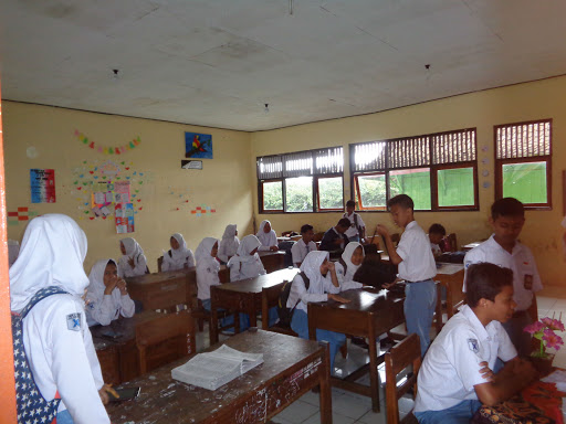 Kamu Melewatkan Masa Muda Kalau Nggak Pernah Melakukan 11 Hal ini di Sekolah. Zaman Jahiliah nih~