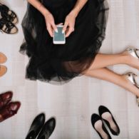 5 Flat Shoes Dengan Model yang Nggak Pasaran Ini Wajib Ada di Rak Sepatu Kamu Lho, Ladies!