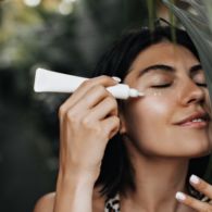 6 Mitos Seputar Sunscreen yang Sering Dikira Benar, Jangan Asal Oles kalau Belum Tahu Faktanya!