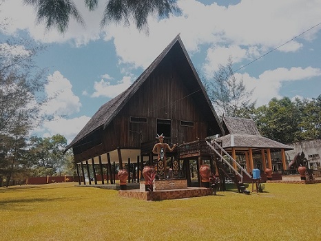 Rumah Betang, Rumah Adat Suku Dayak Bernilai Filosofis