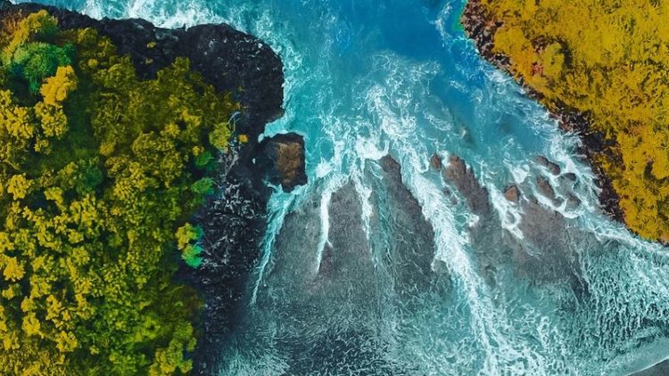 Pantai Sedahan, Surga Tersembunyi yang Tertutup Dua Tebing Karang!