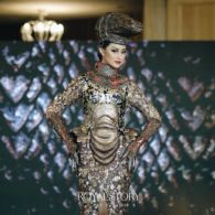 Ayu Maulida Bawa Kostum Nasional Bertema Komodo ke Miss Universe, Dirancang dari 5000 Keping Logam!