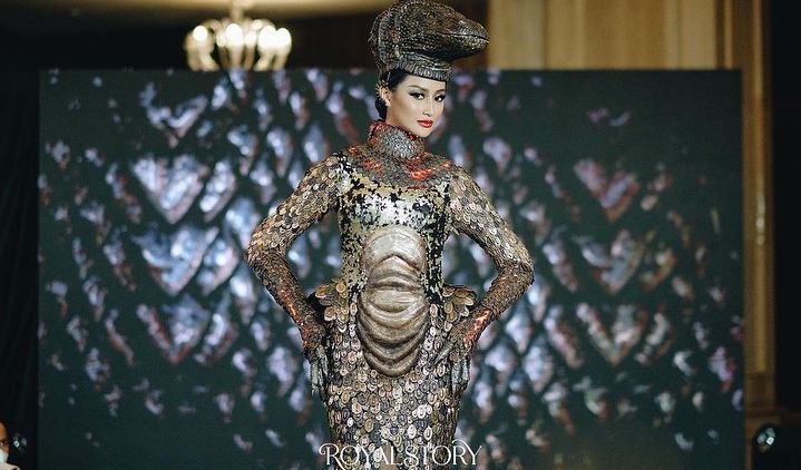 Ayu Maulida Bawa Kostum Nasional Bertema Komodo ke Miss Universe, Dirancang dari 5000 Keping Logam!