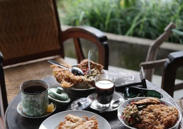 Warung Kopi Klotok yang Tak Sekedar Warung Kopi