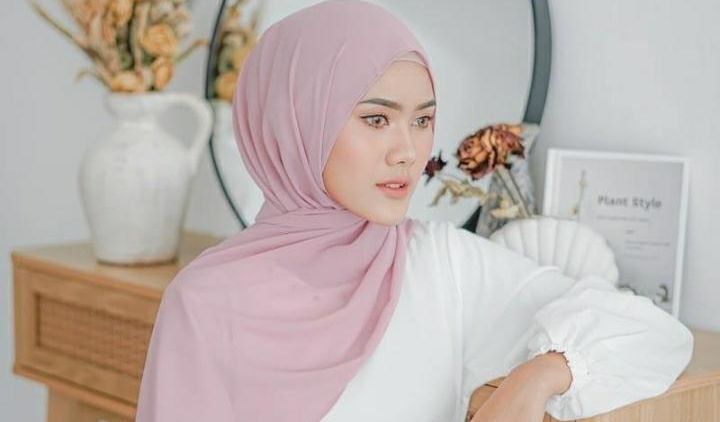 5 Tips Merawat Rambut Terutama Bagi Kamu yang Berhijab