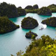 Kalau Kamu Punya Mimpi ke Raja Ampat, Berikut 5 Spot Pantai Terbaik dengan Pemandangan Paling Menakjubkan