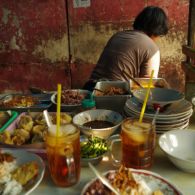 Tips Jajan Kuliner Di Tempat Wisata. Budget Tetap Aman Meski Bebas Wisata Kulineran!