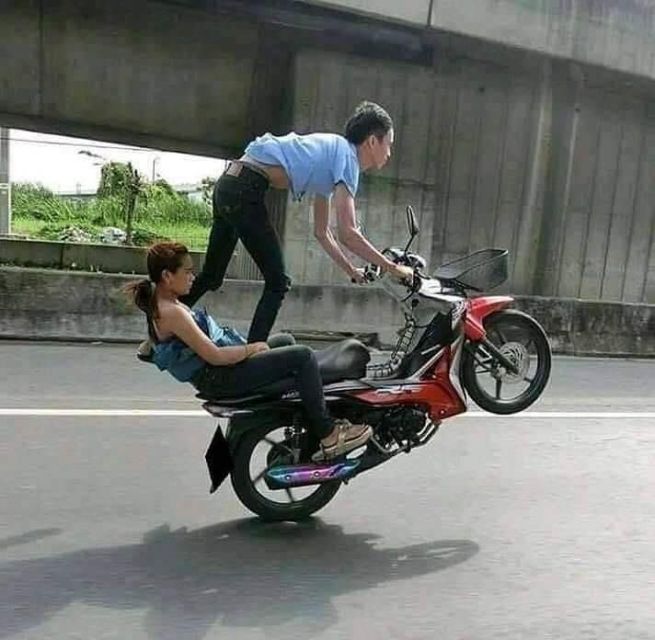 Ngaku Kalau Jenis Motormu Paling Enak buat Boncengan? Pasti Belum Pernah Lihat Foto-Foto ini~