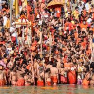 Mengenal Festival Kumbh Mela di India, Mensucikan Diri dengan Mandi Massal di Sungai Gangga