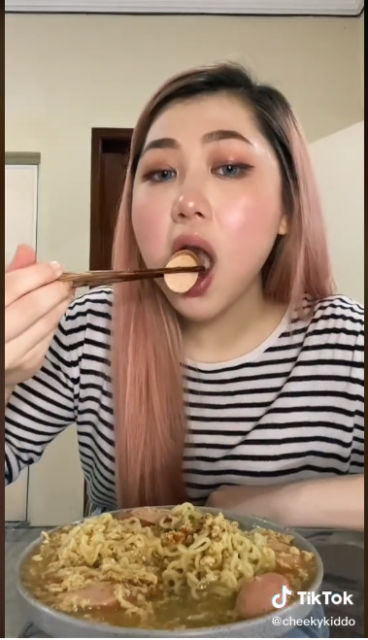 4 Ide Kreasi Mi Viral ala TikTok yang Bisa Kamu Bikin di Rumah