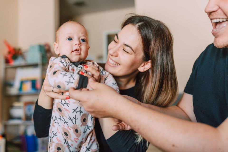 Daftar Pertimbangan Kapan Anak Laki-Laki Harus Disunat. Wajib Tahu Nih, Moms!