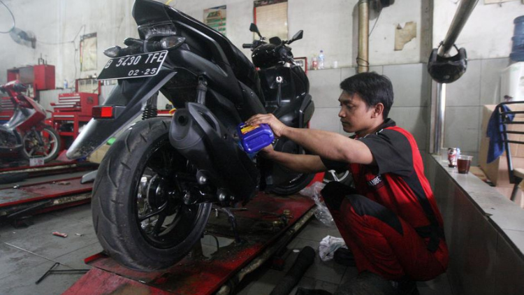 Cobaan Saat Servis Motor di Bengkel Resmi. Ada yang Pernah Ngerasain?