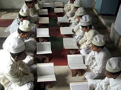 5 Cara Ampuh untuk Mempermudah Menghafal Al-Qur’an