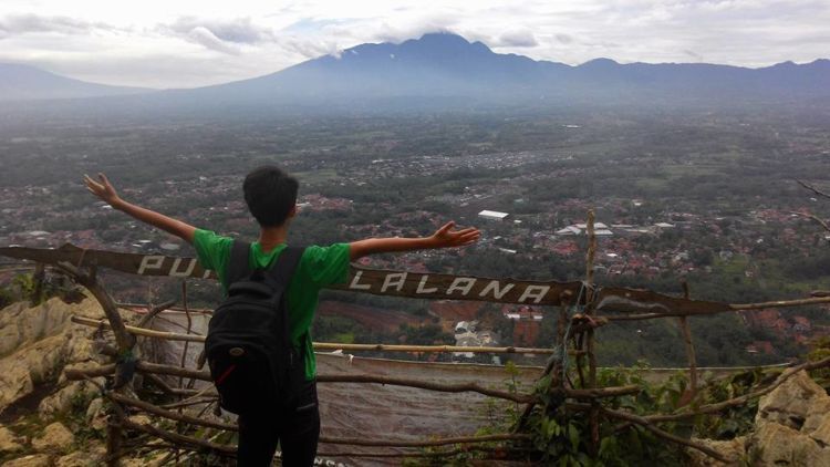 #DestinasiHipwee-Potensi Wisata Karst: Gunung Kapur Ciampea Bogor