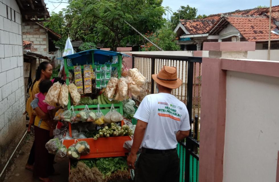 Permasalahan Absurd yang Kerap Terjadi pada Tukang Sayur Keliling. Sabar~