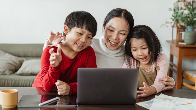 Bahaya Ketergantungan Internet pada Anak di Masa Pandemi Covid-19