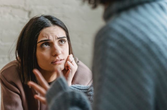 Manfaat Ketika Hidupmu Sedang di Kelilingi Orang-orang yang Menyebalkan