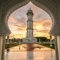 #DestinasiHipwee-5 Tempat Wisata Seru di Kota Banda Aceh, Kota Ujung Barat Indonesia yang Mempesona