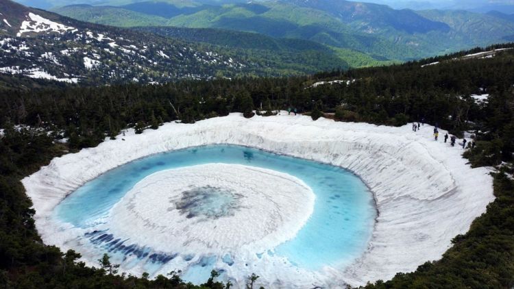 Menengok Pesona Kagami Numa, Danau ‘Mata Naga’ di Jepang Berikut Legenda yang Menyelimutinya