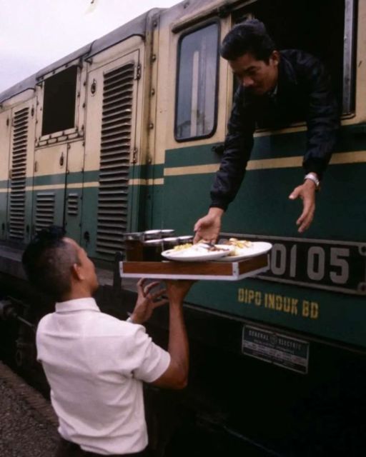 Nostalgia Kenangan Suasana Naik Kereta Era 90-an, Memorabilia Penuh Perjuangan