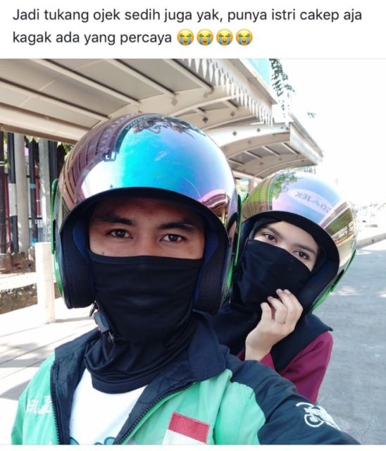 Potret Driver Ojol Ketika Lagi Jatuh Cinta. Bucin Adalah Hak Semuanya!