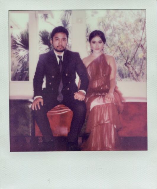 Uniknya 7+ Ide Pre-wedding Tema Vintage ala Album Foto Jadul. Pas Buat Pasangan Old Soul~