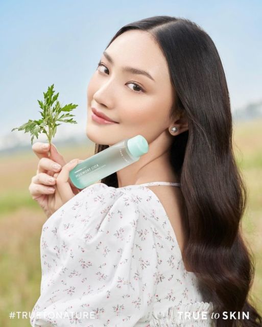 Aman untuk Kulit Sensitif, 6 Toner Lokal dengan Kandungan Mugwort ini Layak Dicoba!