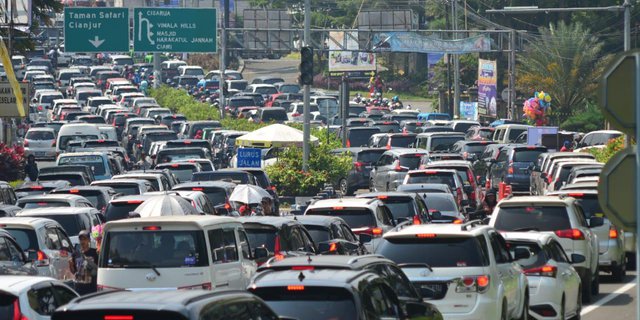 5 Tipikal Pengendara Mobil di Indonesia yang Selalu Menguji Emosi Saat di Jalanan. Sabaaar~