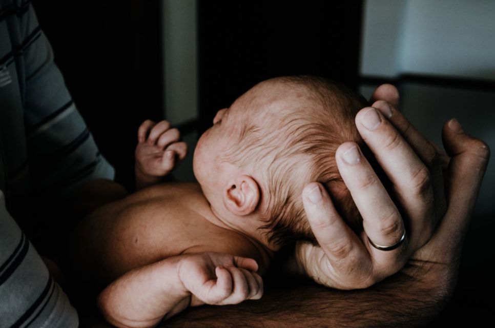 6 Rahasia Mengatasi Bayi yang Cegukan. Ini Bukan Bahaya, tapi Perlu Kewaspadaan!