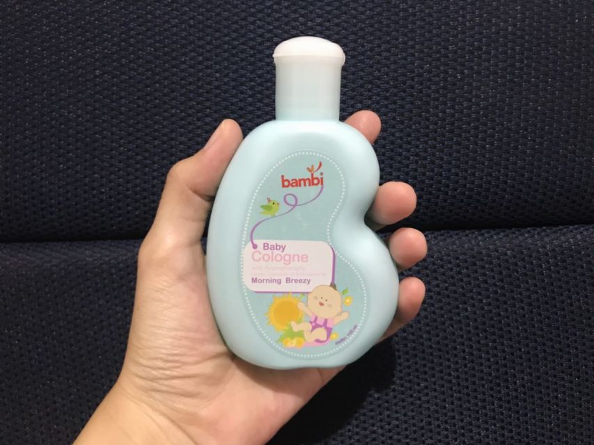 6 Rekomendasi Parfum Bayi yang Wanginya Awet. Di Bawah 25 Ribu Semua!