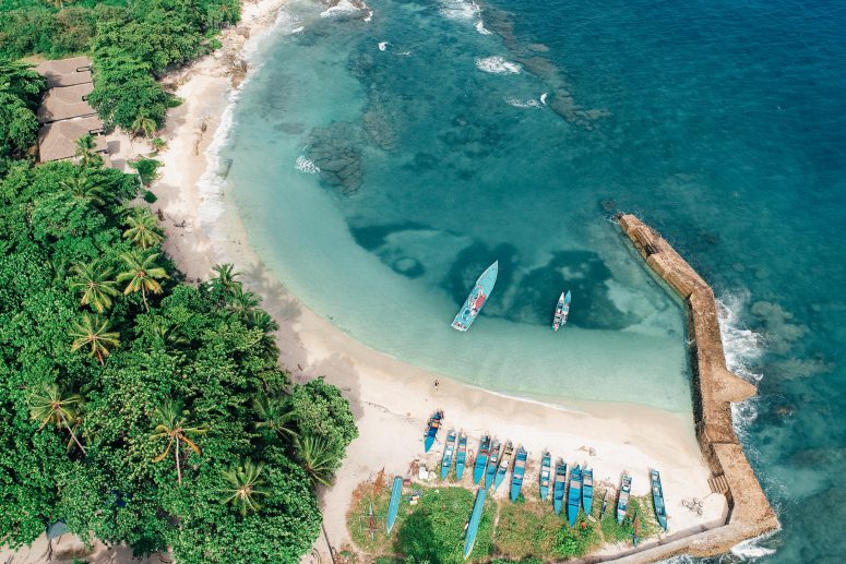 Pantai Dengan Ombak yang Tenang, Cocok Untuk Liburan Bersama Keluarga dan Anak-anak