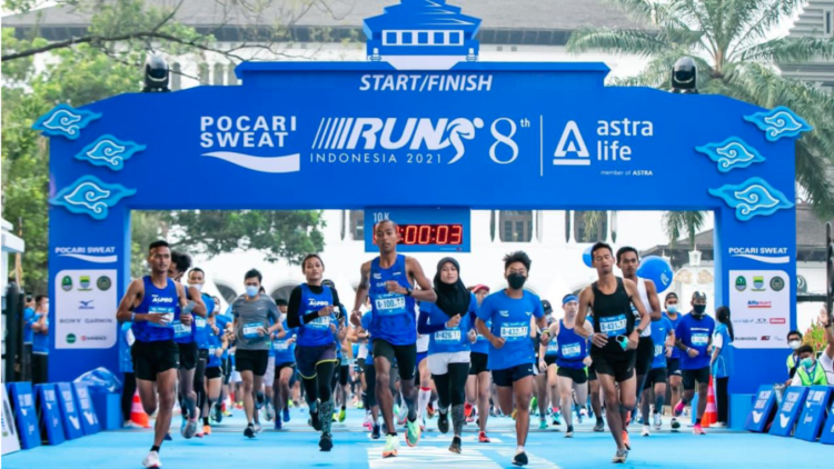 Usung Konsep Hybrid, ‘Pocari Sweat Run Indonesia 2021’ Sukses Digelar di Gedung Sate dan Kota Baru Parahyangan